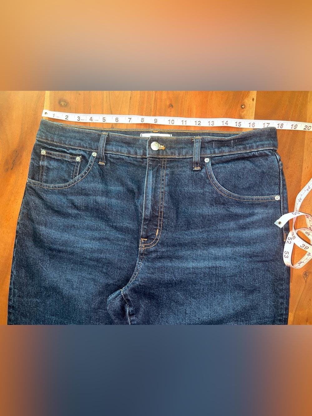 Relaxed Bootcut Jeans - Picture 3 of 4